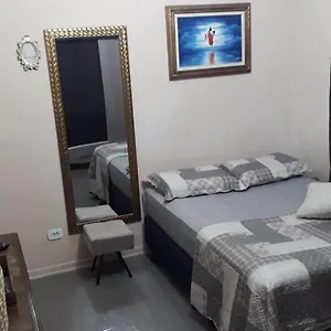 Quarto em Acomodações Particulares Praticidade E Aconchego No Brás ,compras E Lazer